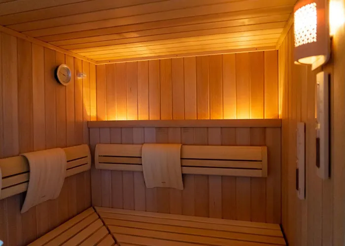 Heven8 - Schmuckstueck Im Stillen Dorf